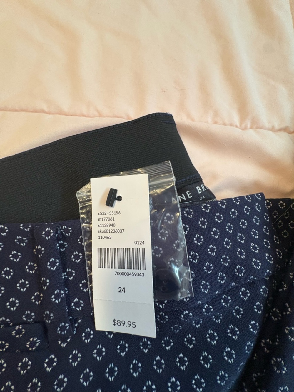 Lane Bryant “The 4 Season Slim Ankle” Pants, Navy Blue, Geometric Print, Size 24 - Picture 6 of 6